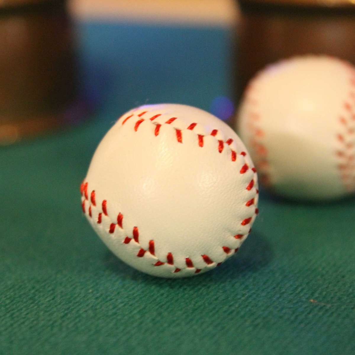 Baseball - Leather Balls for Cups and Balls (White) by Leo Smetsers | Zauberzubehör